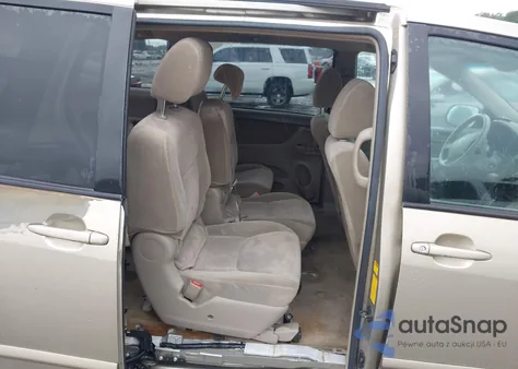 2009 Toyota Sienna Le z USA, uszkodzony, nr VIN 5TDZK23C09S247130